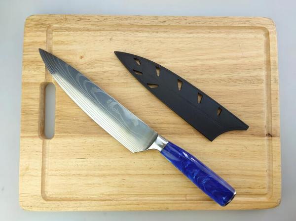 8-inch Japanese Chef Knife with Damascus Pattern and Blue Resin Handle photo review