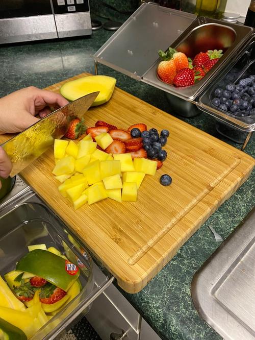 Extensible Bamboo Cutting Board Set with Containers for Kitchen with Juice Groove, Eco-friendly Chopping and Serving Board photo review