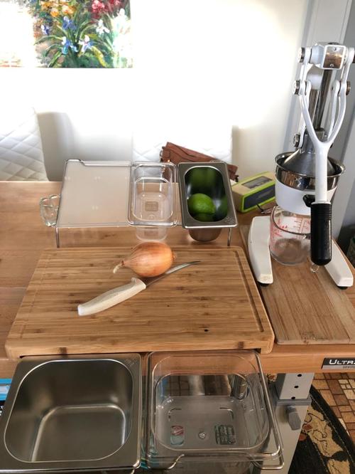 Extensible Bamboo Cutting Board Set with Containers for Kitchen with Juice Groove, Eco-friendly Chopping and Serving Board photo review