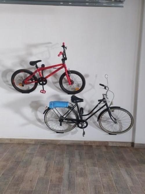 Bicycle Rack Wall Metal Hook Bicycle Mountain Bike Wall Bracket Wall Rack photo review