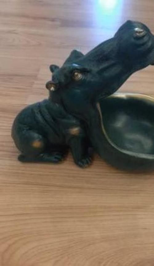 Big Mouth Hippo Ceramic Storage Figurine Key Bowl photo review