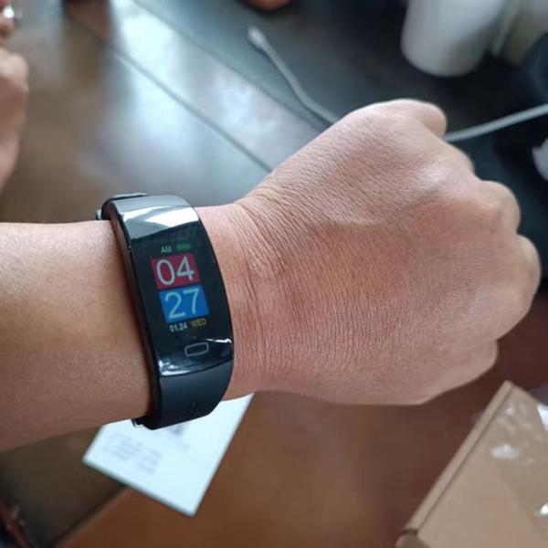 Blood Pressure Smart Watch and Heart Rate Monitor photo review