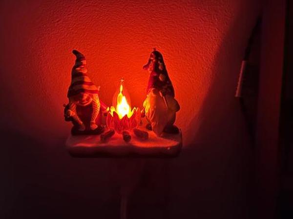 Christmas Gnome Campfire Nightlight, 3D Stereo Gnome Christmas Eve Lights, LED Faux Campfire Lamp Christmas Decoration photo review