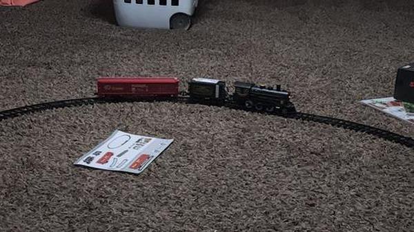 Christmas Train, Electric Train Set with Retro Classic Steam Engine Wagon, Battery Powered Train Playset with Smoke Lights and Sounds photo review