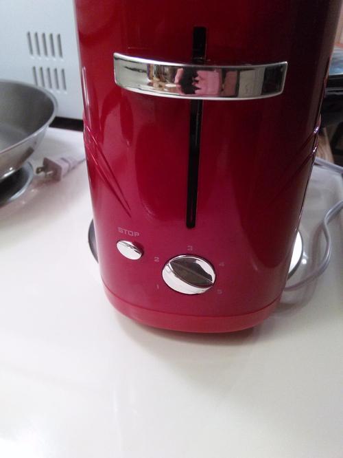 Compact Pop-Up Hot Dog Toaster: Perfect for Small Kitchens photo review