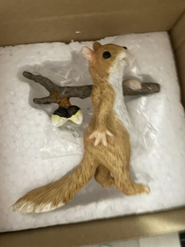 Cute Squirrel Ornaments Home Creative Resin Decorations photo review