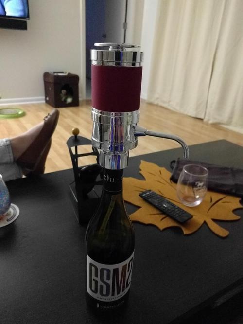 Electric Wine Aerator - Enhance Your Wine's Flavor Instantly photo review