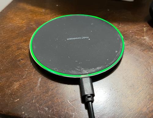 Fast Wireless Charger Pad: Power Up Your Devices Quickly and Safely photo review