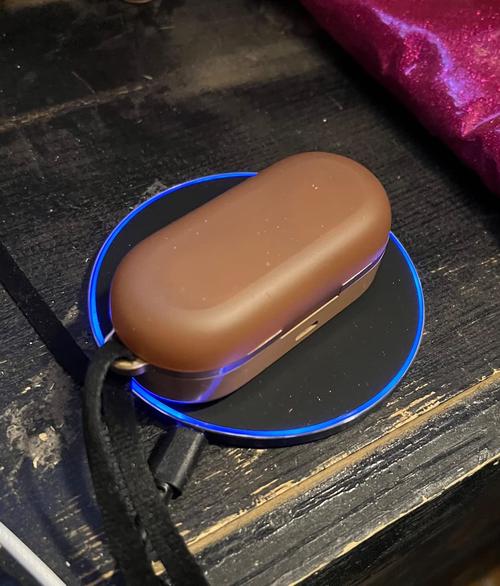 Fast Wireless Charger Pad: Power Up Your Devices Quickly and Safely photo review