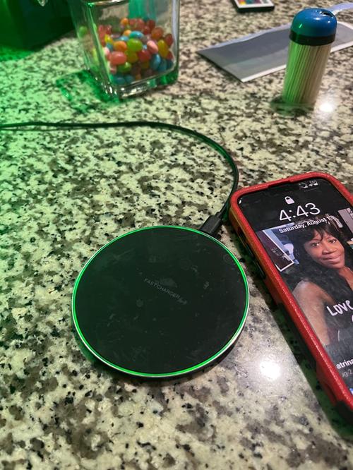 Fast Wireless Charger Pad: Power Up Your Devices Quickly and Safely photo review