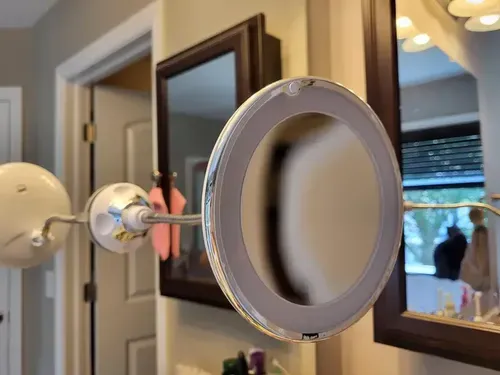 Flexible LED Magnifying Mirror for Makeup photo review