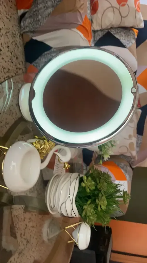 Flexible LED Magnifying Mirror for Makeup photo review