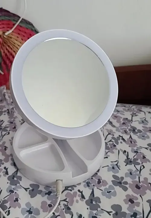 Foldable Makeup Mirror with 10x Magnification photo review