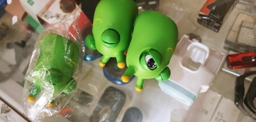 Green Bug Squeeze Toy with Grass Eyes - Sensory Toy for Kids and Adults photo review