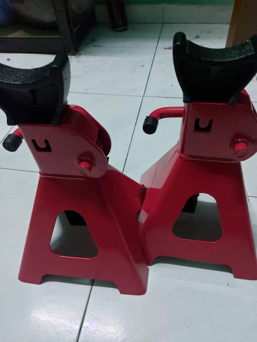 Heavy Duty 3 Ton Floor Car Jack Stand Set photo review