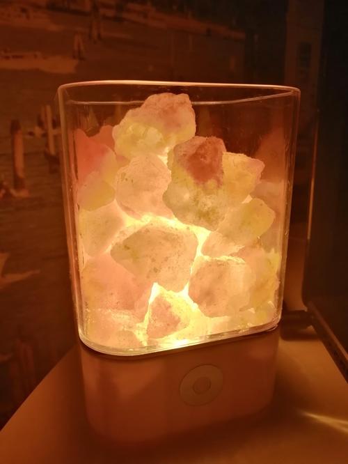 Himalayan Salt Lamp with USB Power - Natural Air Purifier and Mood Light photo review