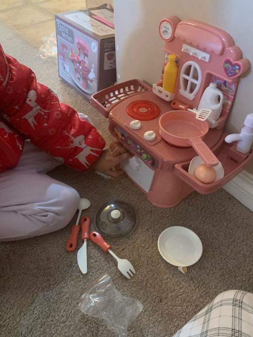 Kids Pretend Play Kitchen Set with Spray Water - ABS Dinnerware and Mini Food photo review