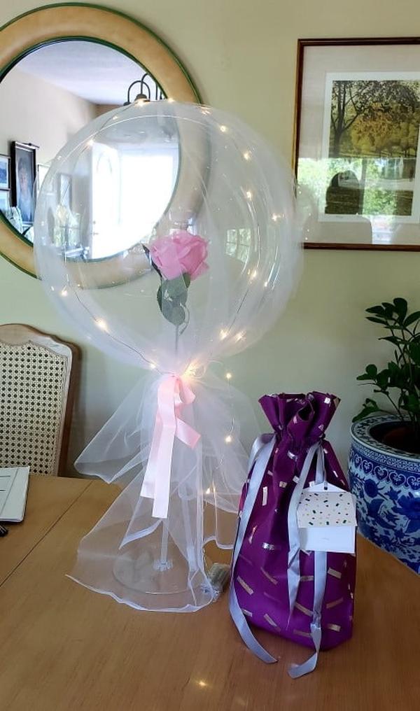 LED Luminous Balloon Rose Bouquet photo review