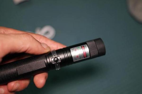 Long Range Green Laser Pointer, Tactical Flashlights 5000 Metres Green Laser Pointer, High Power Laser Pointer photo review