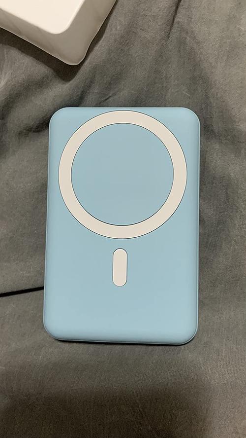 Magnetic Wireless Power Bank Fast Charging photo review