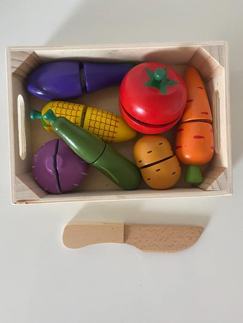 Miniature Kitchen Toys for Pretend Play with Vegetables photo review