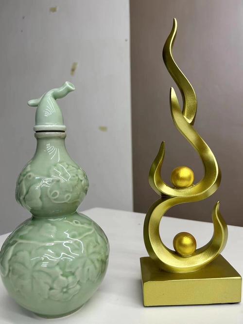 Modern Resin Abstract Sculptures for Home Decoration photo review