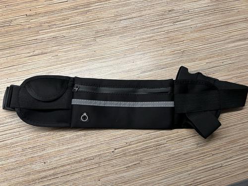 Multi-Functional Waist Pouch Dog Leash: Hands-Free Walking & Training photo review