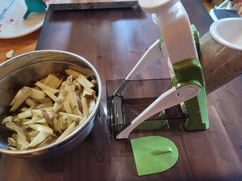 Multi-Purpose Vegetable Cutter for Quick and Easy Meal Prep photo review