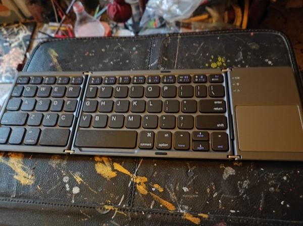 No.1 Foldable Bluetooth Travel Pocket Keyboard photo review