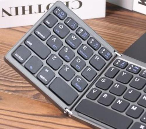 No.1 Foldable Bluetooth Travel Pocket Keyboard photo review