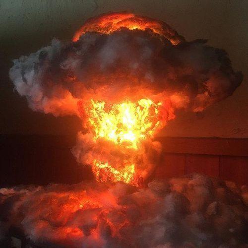 Nuclear Explosion Mushroom Cloud Model Lamp photo review