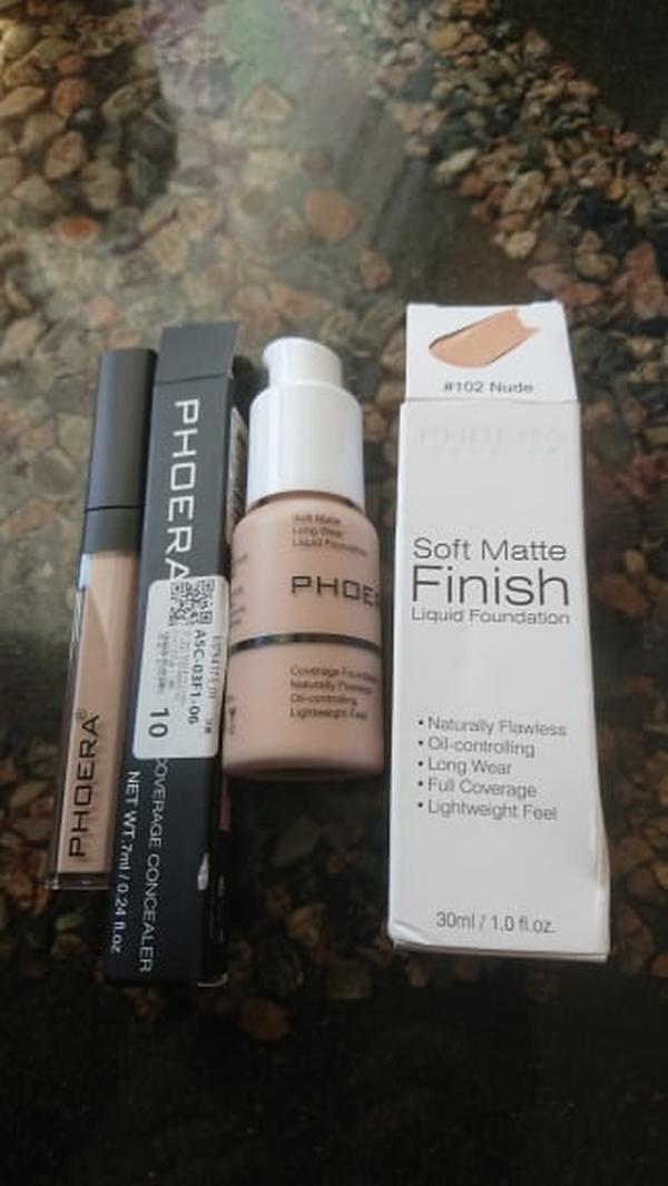 Phoera Foundation Soft Matte Long Wear Liquid photo review