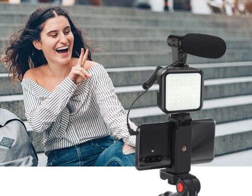 Phone Vlogging Kit for Live Streaming with Remote Control Microphone and LED Light