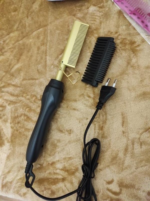 Portable Anti-Scald Straightening Brush with Heating Comb for Hair Curling photo review