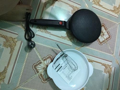 Quick and Easy Crepe Maker with Non-Stick Surface photo review