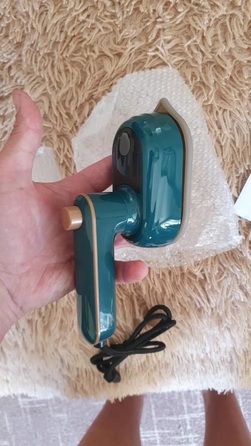 Quickly Remove Wrinkles With This Professional Wet/Dry Garment Steamer photo review