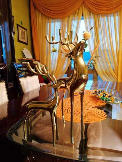 Reindeer Figurine Statues Deluxe, Christmas Deer Pure Copper Heavy Reindeer Ornaments for Home Decor photo review