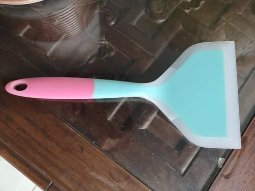 Silicone Spatula for Cooking Meat, Egg, Pizza - Non-Stick, Wide, Color Randomly photo review