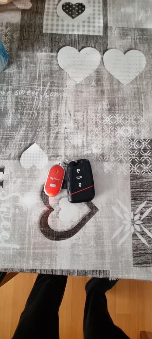 Smart Key Finder Anti-Lost Whistle Sensors Keychain photo review