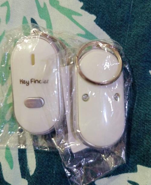 Smart Key Finder Anti-Lost Whistle Sensors Keychain photo review