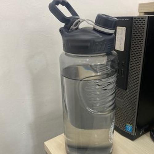 Summer Large Capacity Sports Water Bottle photo review