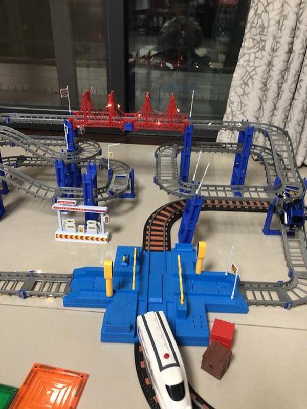 Toy Train Set for Toddlers, Train Track Set with Cars, Electric Train with Realistic Sound, Train Track Playset photo review