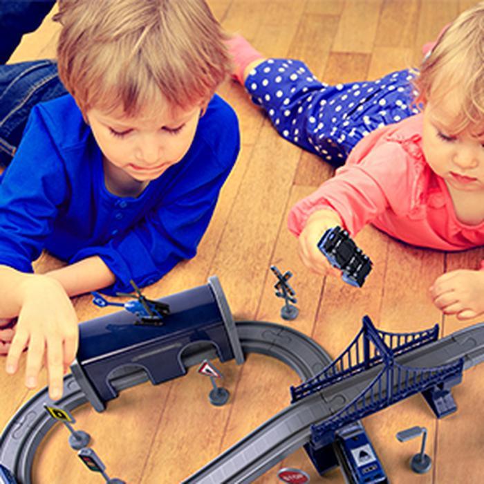 Train Sets for Boys and Girls, Battery Operated Train Set with Tracks Magnetic Connection, Train Set for Toddler