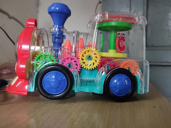 Transparent Electric Gear Train Toy with Flashing Lights and Music, Light Up Train Toys, Fun and Interactive Electric Train Toy photo review