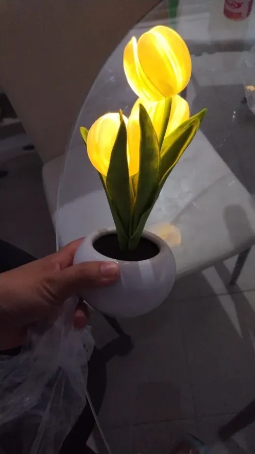 Tulip LED Night Light Simulation Flower Atmosphere Lamp for Home Decor photo review