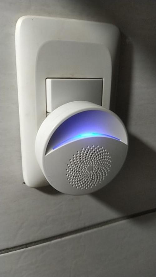 Ultrasonic Pest Repeller: Safe, Effective, & Eco-Friendly photo review