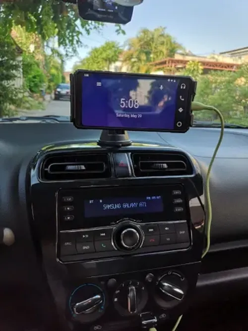 Universal Car Mount for Smartphones and Tablets photo review