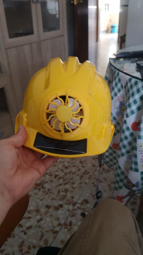 Vented Construction Hard Hat Helmet with Solar Powered Fan photo review