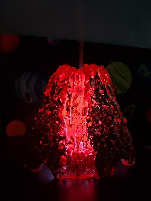 Volcanic Eruption Aroma Diffuser: Humidify & Relax with LED Light & Auto Shut-Off photo review