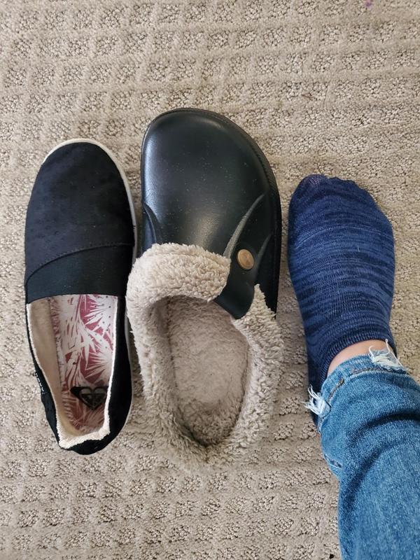 Waterproof Non-Slip Home Slippers photo review